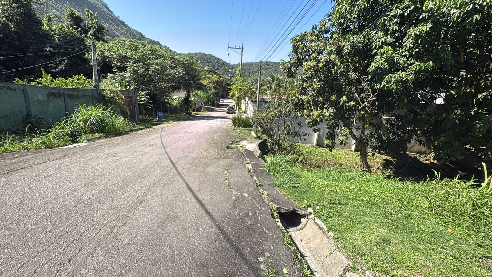 TERRENO AMPLO EM MARICÁ