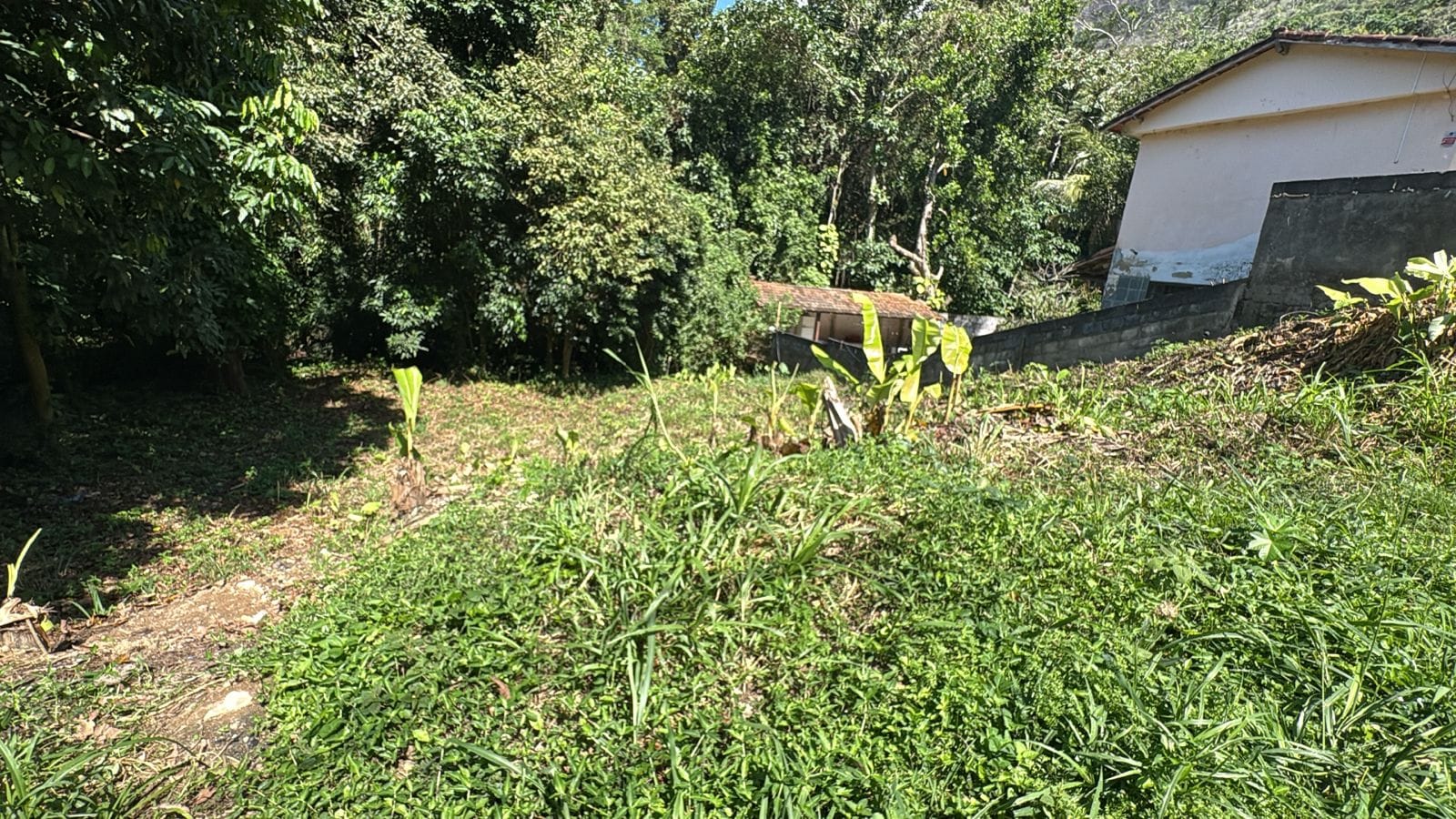 TERRENO AMPLO EM MARICÁ