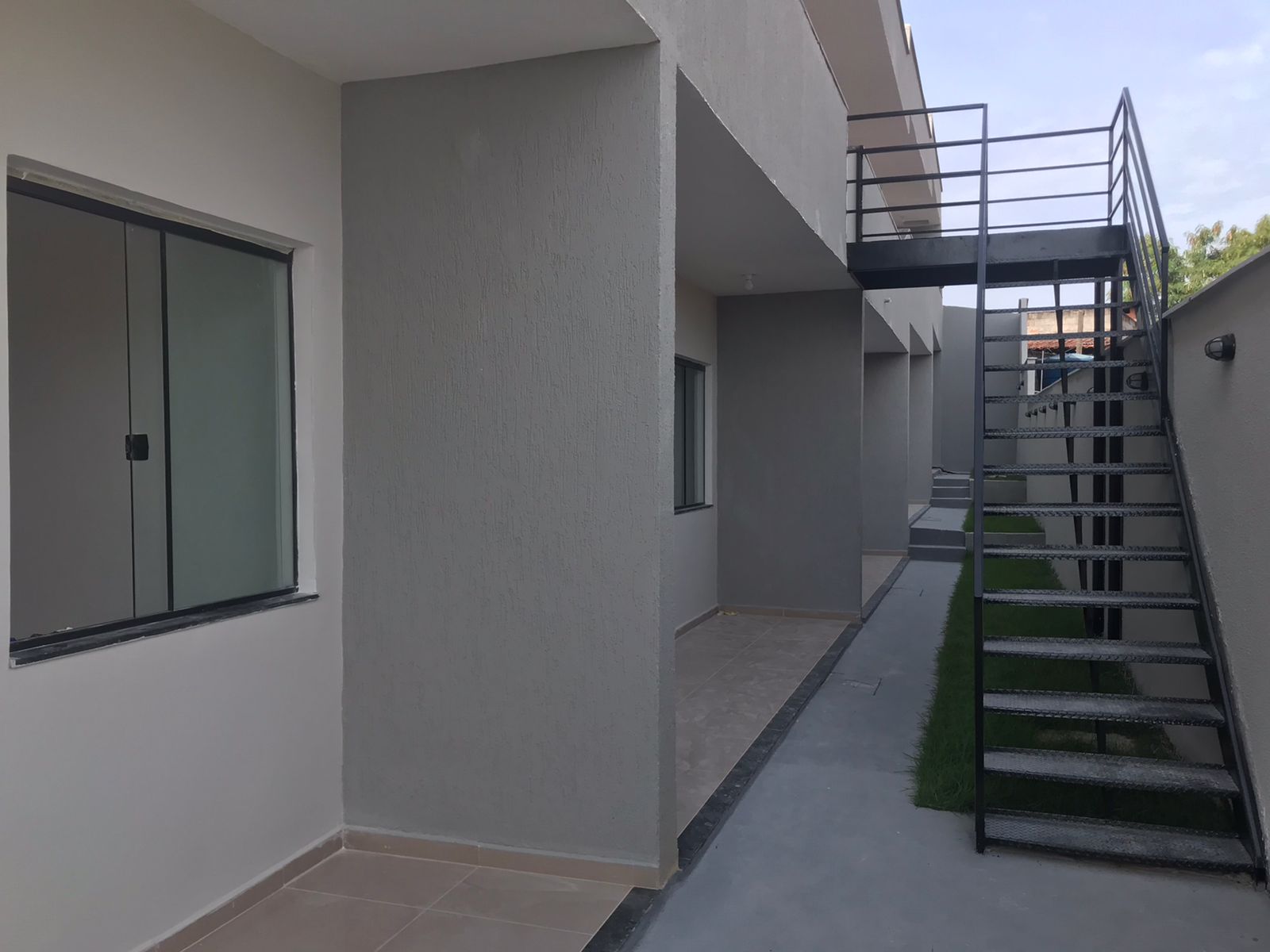 CASA NA NESTOR MOREIRA  - GALO BRANCO