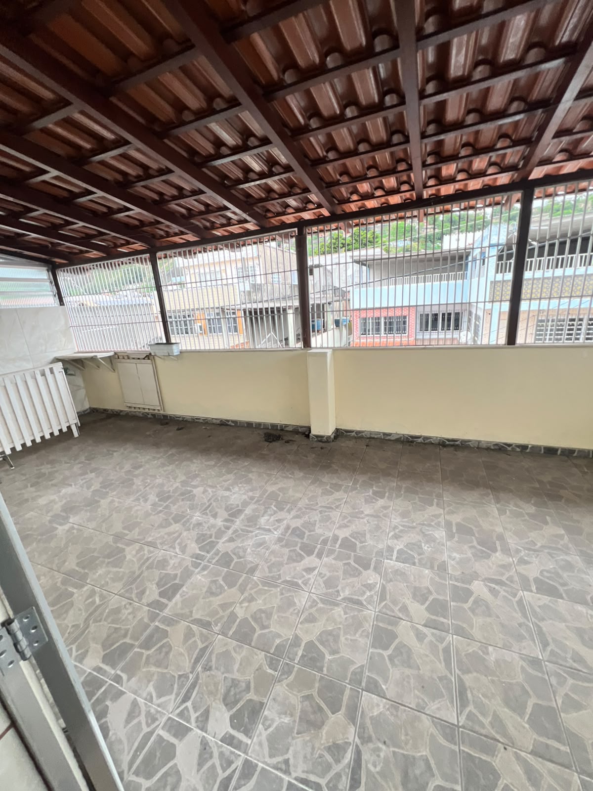 SOBRADO NO PARAÍSO