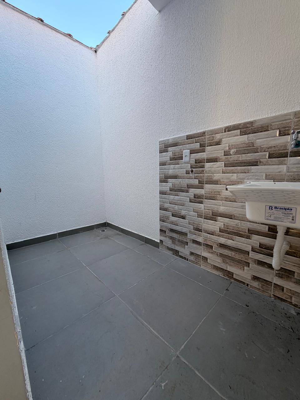 Casa duplex no Mutuá.