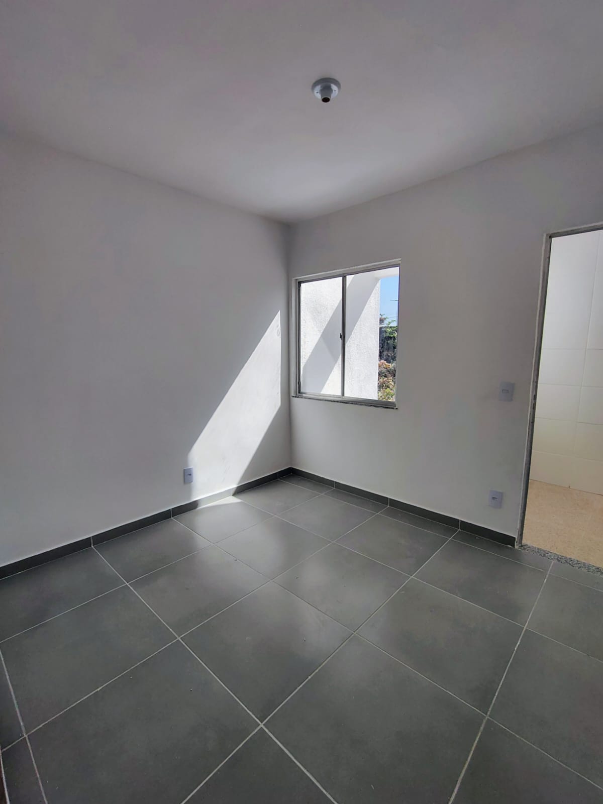 APARTAMENTOS DE 1 OU 2 QUARTOS NO COLUBANDÊ
