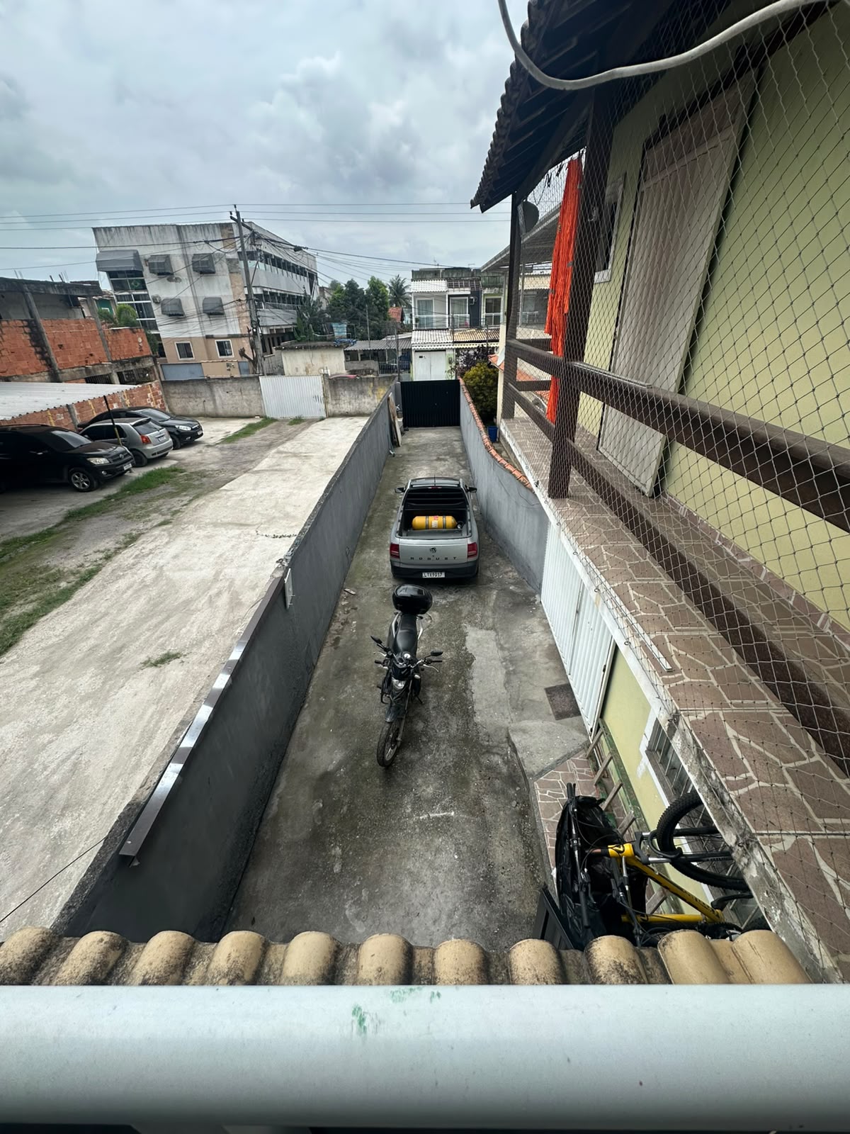 Casa com 3 quartos e garagem em Trindade - SG