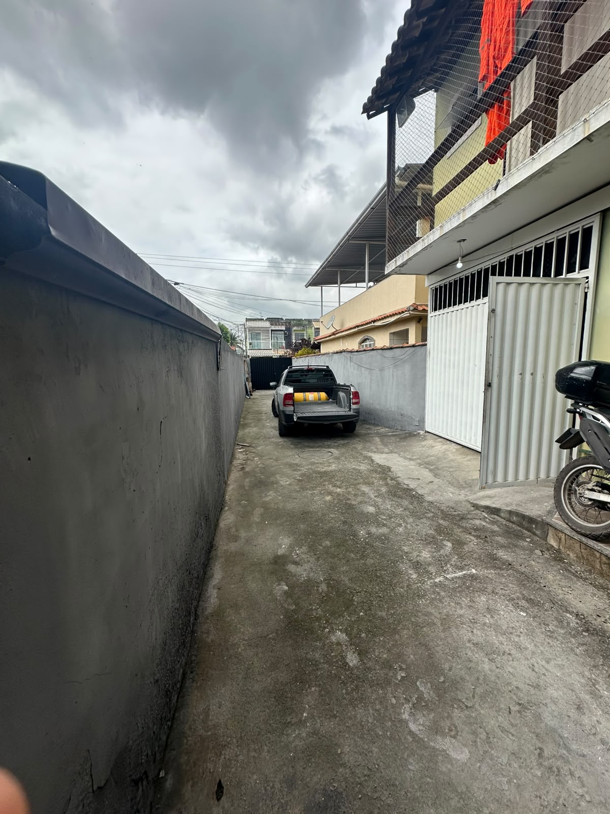 Casa com 3 quartos e garagem em Trindade - SG