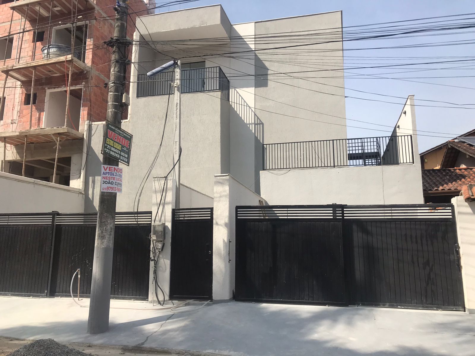 CASA NA NESTOR MOREIRA  - GALO BRANCO